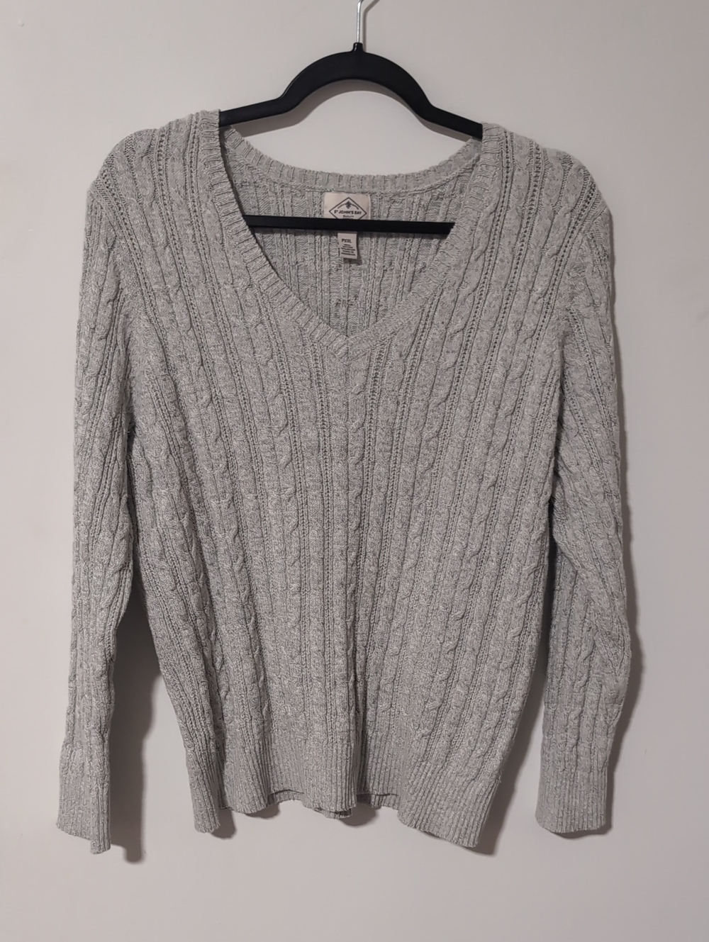 St. John's Bay Light Gray Cable V-Neck Sweater